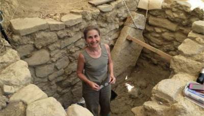 Στόκερ: "Ο Πολεμιστής της Πύλου φαίνεται ότι ήταν ένας όμορφος άνδρας, πιθανόν με μακριά μαύρα μαλλιά"