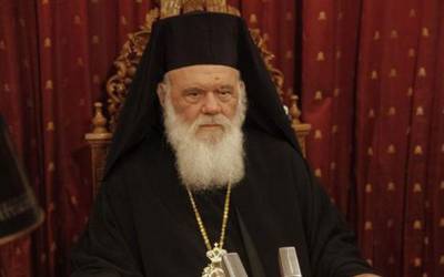 Ιερώνυμος: Η Εκκλησία δεν επιβάλλει την άποψή της &quot;με τον βούρδουλα ή τη βία&quot;