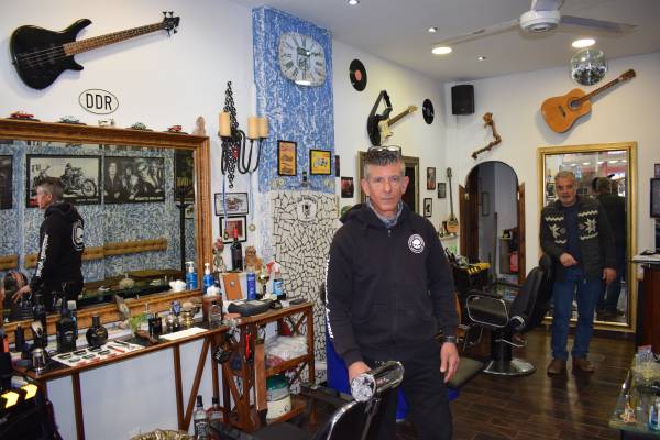 «Η Σεβίλλη» - Το ιστορικό μπαρμπέρικο της Καλαμάτας με «άρωμα» Ανδαλουσίας (φωτο)