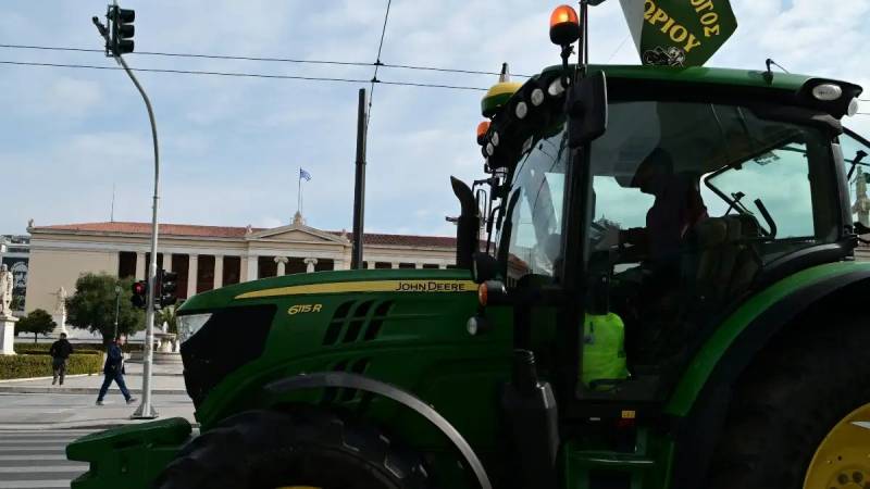 Αγρότες κατεβαίνουν σήμερα με τρακτέρ στο Σύνταγμα (Βίντεο)