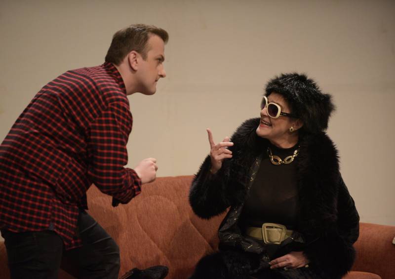 Η κωμωδία “Τούτσι” σήμερα και αύριο από το “Συν Ενα”