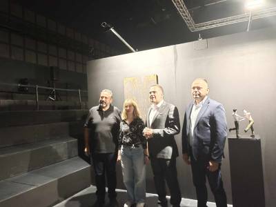 Εγκαινιάζεται αύριο η έκθεση «Βίοι Παράλληλοι»