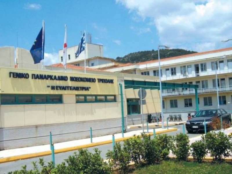 Δύο πυροσβέστες με αναπνευστικά προβλήματα και ένας με εγκαύματα σε δομές υγείας της Αρκαδίας