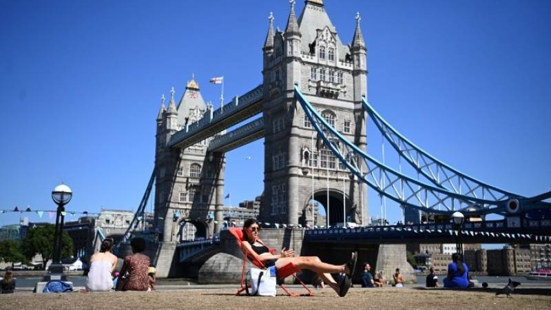 Σε κατάσταση ξηρασίας τμήματα της Αγγλίας: Στέρεψε η πηγή του Τάμεση (βίντεο)