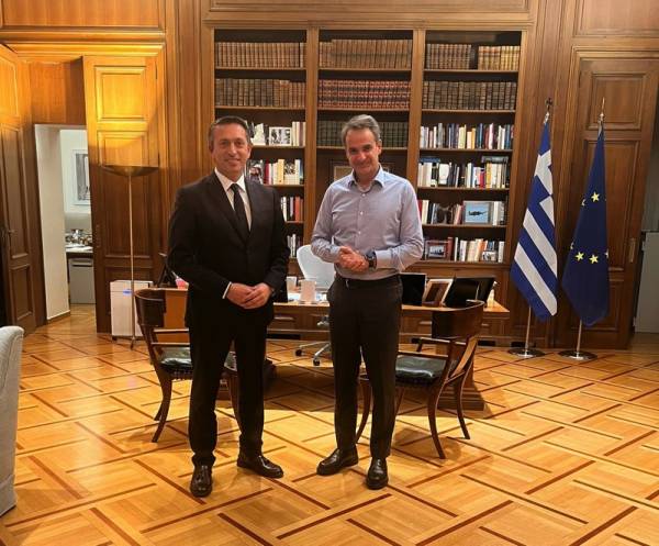 Μαντάς με Μητσοτάκη ενόψει της επίσκεψης στην Τρίπολη