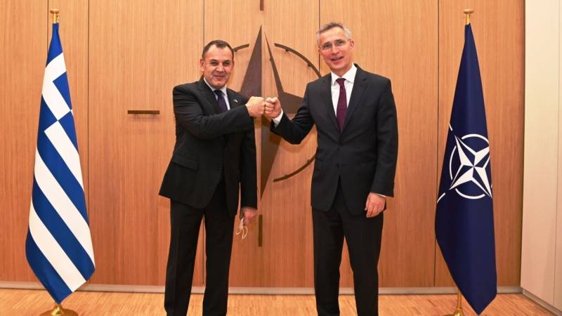 Στις Βρυξέλλες ο Παναγιωτόπουλος για τη σύνοδο του ΝΑΤΟ - Θα συναντηθεί με τον Στόλτενμπεργκ