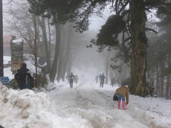 Παιχνίδια στο χιόνι για μικρούς και μεγάλους στον Ταΰγετο (φωτογραφίες)