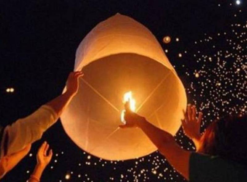 Εθελοντές για το έθιμο των γλόμπων αναζητούν στην Κυπαρισσία