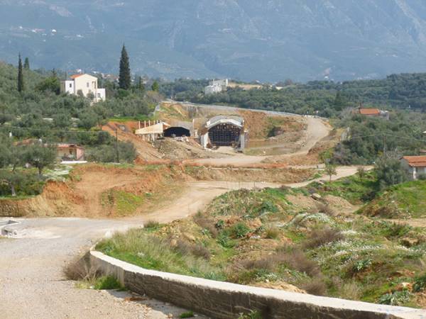 Αναμονή ανακοινώσεων σε επίσκεψη Σπίρτζη για τα οδικά έργα της Μεσσηνίας