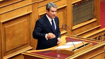 Αν. Λοβέρδος: Μονόδρομος η υπερψήφιση της πρότασης δυσπιστίας
