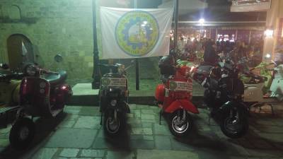 Βέσπες γέμισε η Καλαμάτα (φωτογραφίες)