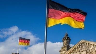 Γερμανία: «Η Ελλάδα θέλει να μειώσει φόρους», καθώς είναι πλέον από τις ταχύτερα αναπτυσσόμενες οικονομίες της ΕΕ