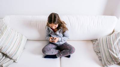 Πώς η Ελλάδα θα βάλει φραγή στα social media για ανήλικους κάτω των 15 ετών