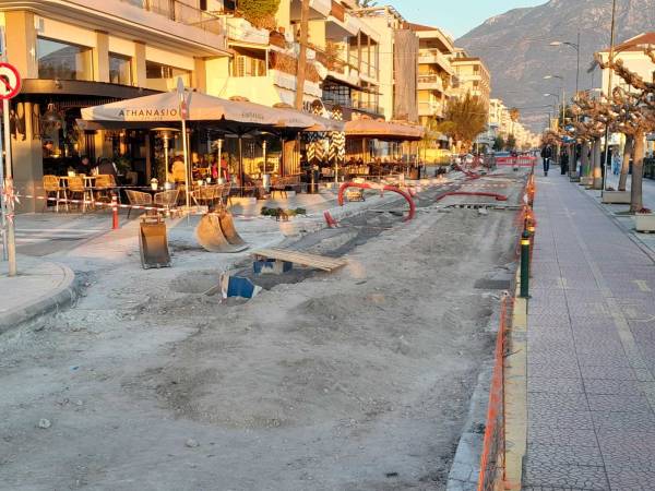 Ανάπλαση Ναυαρίνου μέχρι το Πάσχα