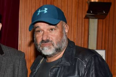 Αθώος για τον καταγγελόμενο βιασμό ηθοποιού ο σκηνοθέτης Κ. Κωστόπουλος (βίντεο)