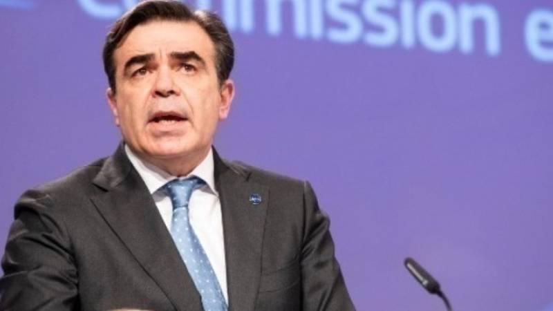 Σχοινάς: Ανησυχητική η αυξανόμενη και κυνική τάση της χρήσης των μεταναστών ως όπλων