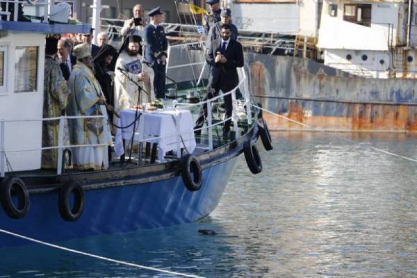 Τα σύμβολα ξεπερνούν τους διαχειριστές τους 