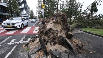 Τουλάχιστον 1 νεκρός από την κακοκαιρία στην Αυστραλία-36 τραυματίες σε σύγκρουση δύο στρατιωτικών οχημάτων