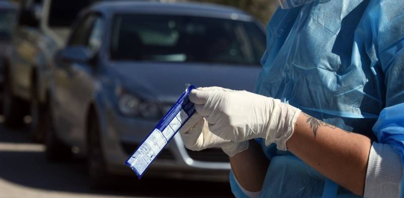 Self test: Κόντρα κυβέρνησης, ΣΥΡΙΖΑ και φαρμακοποιών για τα δωρεάν ή με αντίτιμο