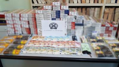 Κορινθία: Σύλληψη 30χρονου με 897 πακέτα λαθρίαων τσιγάρων και καπνό στους Αγίους Θεοδώρους