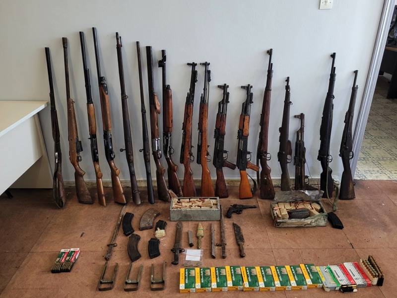 Καφενείο οπλοστάσιο και χασισοφυτεία εντοπίστηκαν σε χωριό των Ιωαννίνων