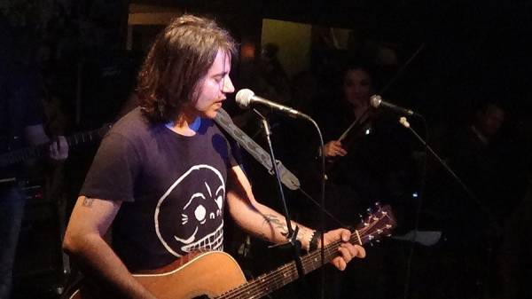 Συναυλία Κοργιαλά στο λιμάνι της Καλαμάτας για καλό σκοπό