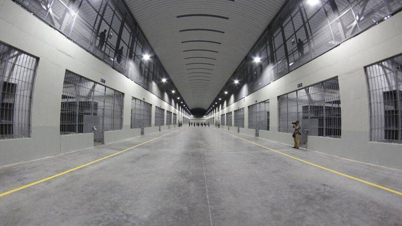 Ελ Σαλβαδόρ: Η «μέγα-φυλακή» για την καταπολέμηση της εγκληματικότητας (βίντεο)