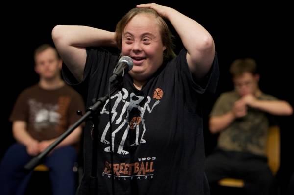 Disabled Theatre - Ο αιρετικός Ζερόμ Μπελ και το Theater Hora