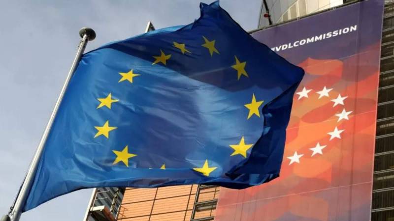 Οι νέοι κανόνες που προτείνει η Κομισιόν για την ελευθερία του Τύπου στην ΕΕ