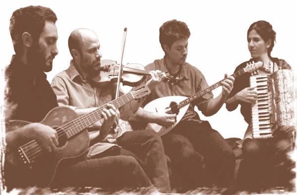 Ο χορός του Εμπορικού Συλλόγου Κυπαρισσίας