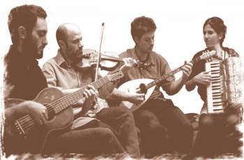 Ο χορός του Εμπορικού Συλλόγου Κυπαρισσίας