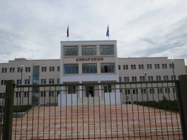 Τέσσερις υπουργοί στα εγκαίνια του νέου δημαρχείου Καλαμάτας