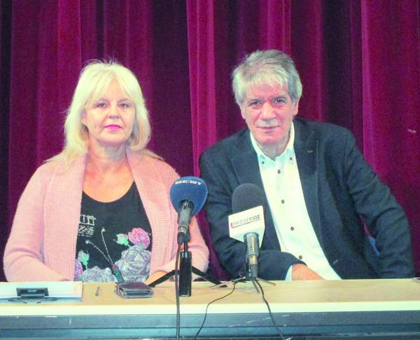 Ο Φίλιππος Σοφιανός σκηνοθετεί και παίζει στο "Απατεών ο Φιάκας” (βίντεο)