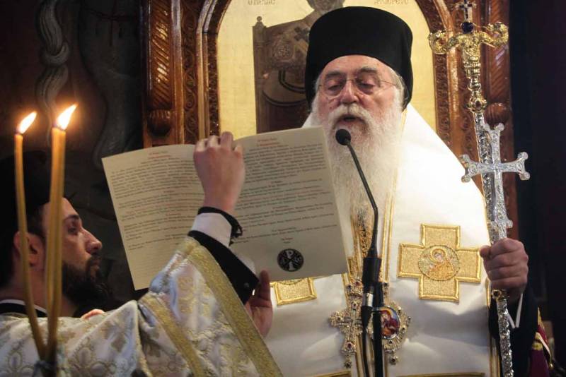 Ενθρονίστηκε ο Μεσσήνιος μητροπολίτης Περιστερίου Κλήμης