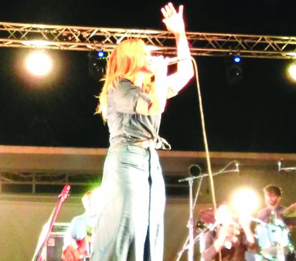 Εντυπωσίασε το κοινό η Νατάσσα Μποφίλιου