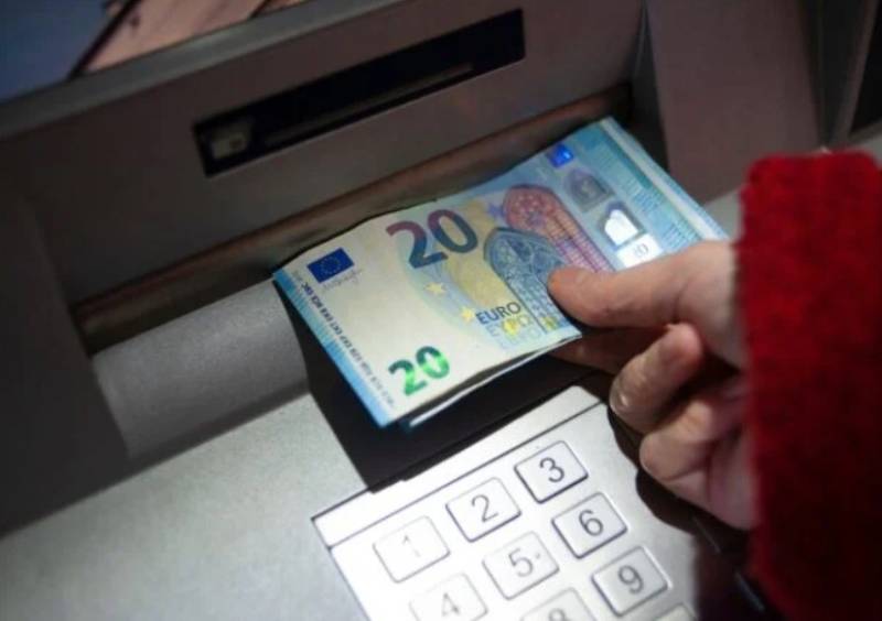 Πληρωμές: Πότε θα καταβληθούν δώρα, επιδόματα και συντάξεις (Βίντεο)