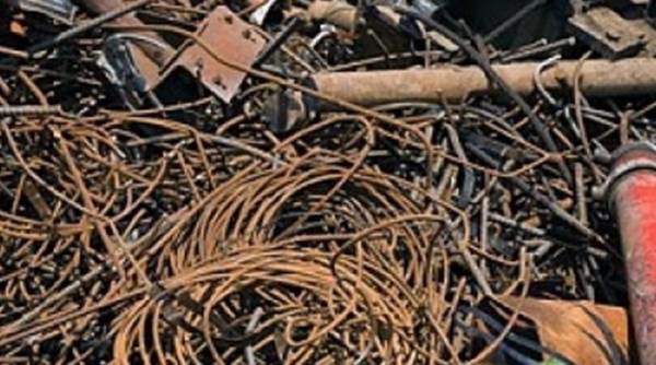 Συνελήφθησαν 3... κυνηγοί μετάλλων στην Κόρινθο