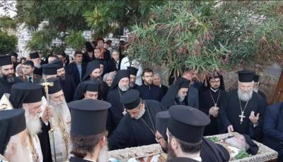 Η Μάνη αποχαιρέτησε τον ποιμενάρχη της 