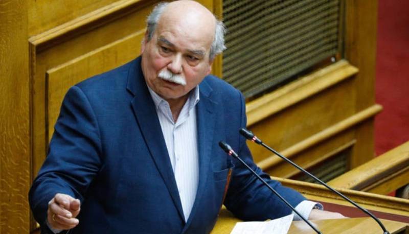 Βούτσης: Να συμπεριληφθεί ο όρος «γυναικοκτονία» στον Ποινικό Κώδικα