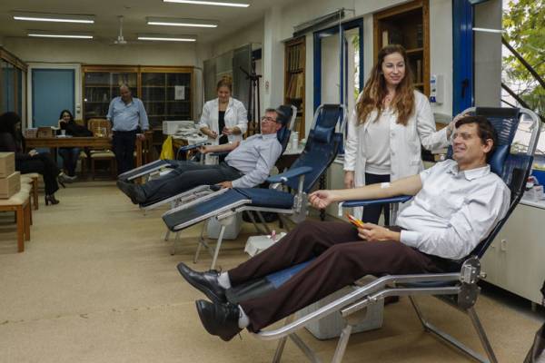 Δικηγόροι έδωσαν αίμα