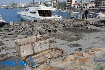 Καθαρισμός στο λιμάνι Καλαμάτας: Πόσα σκουπίδια χωράει η θάλασσα; (βίντεο-φωτογραφίες)