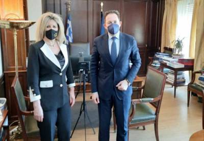 Χρηματοδότηση για νέο χλοοτάπητα στα γήπεδα Μελιγαλά και Διαβολιτσίου