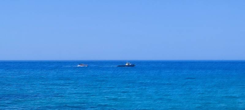 Κυπαρισσία: Στο λιμάνι ακυβέρνητο σκάφος - Eντοπίστηκε στην περιοχή Βαθύ (Φωτογραφίες)