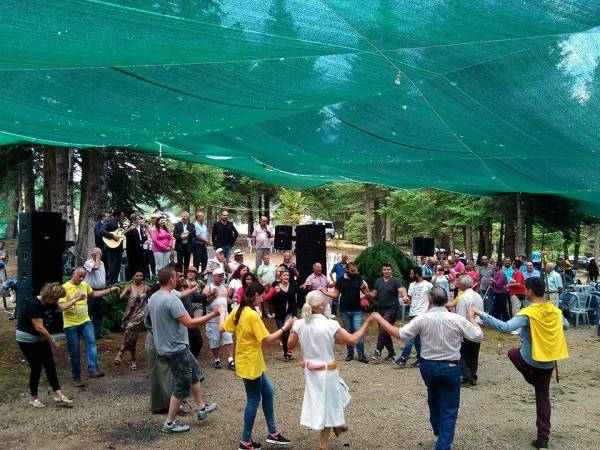 Αντάμωμα των Σαρακατσαναίων της Πελοποννήσου στην Κορινθία