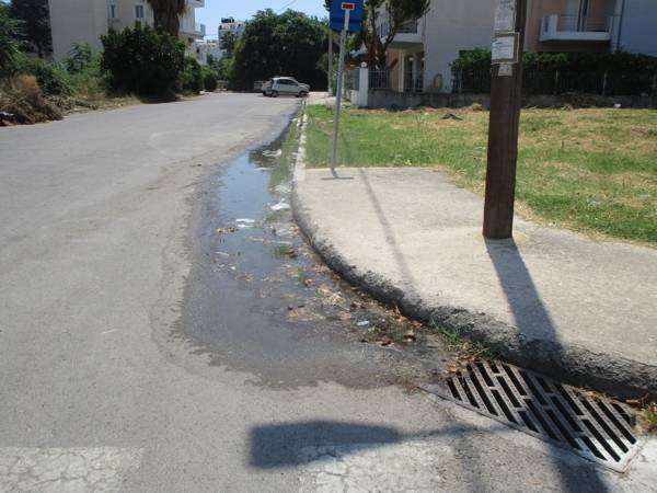 Στάσιμα νερά