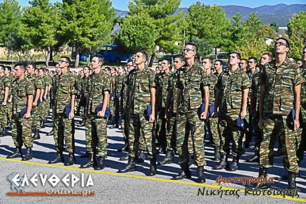 Ορκίστηκαν σήμερα 726 νεοσύλλεκτοι (βίντεο - φωτογραφίες)