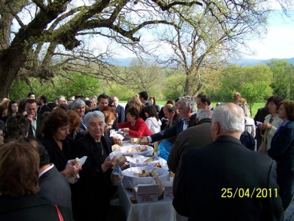 Αρτοκλασία του Συλλόγου Τριτέκνων &quot;Ο Αρκάς&quot; 