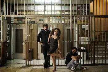 Η Eλένη Ράντου στην "Ε": "Το χιούμορ είναι αντίδοτο στη σκληρότητα της εποχής"