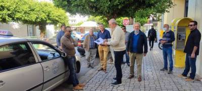 Κυπαρισσία: Η πιάτσα ταξί μεταφέρθηκε και μετά την εγκρίνουν!