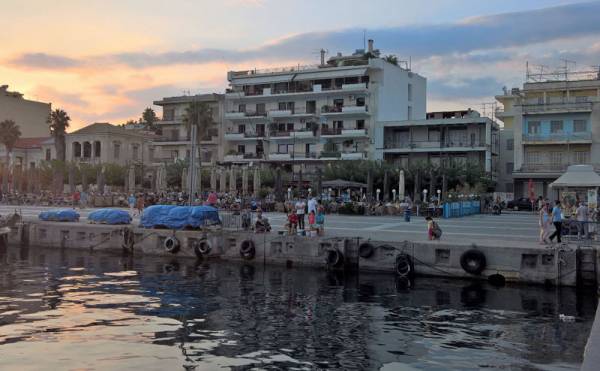 Πού είναι ο κόσμος;